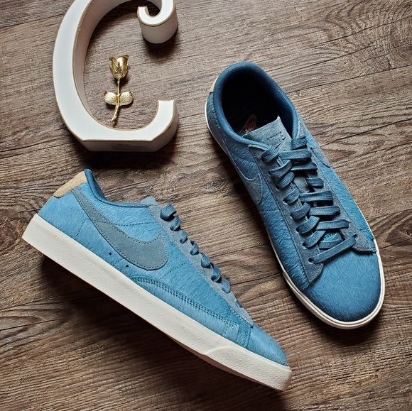 NEW Nike Blazer Low Lx - Picture 3 of 7